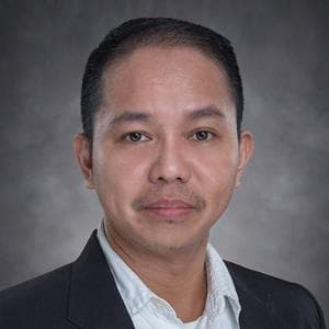 Raymund Sarmiento Physics, math (algebra, calculus) teacher
