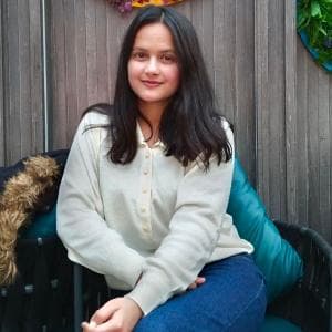 Mahima Chauhan Maths, physics, chemistry tutor.