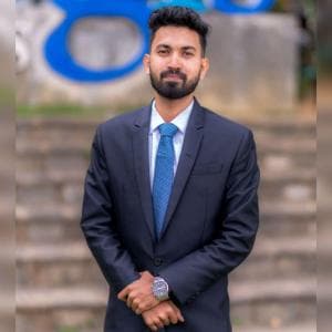 Ibraheem Naleem Commercial Finance Analyst