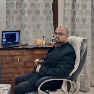 Vineet Jindal. Director Of Academy. Online INTERNATIONAL TRAINER (IB Certified )