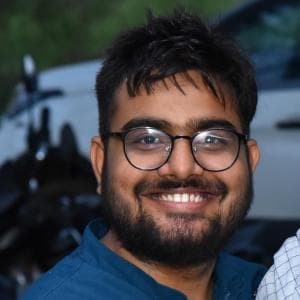 Vinit Tyagi Experienced IITian Physics Teacher