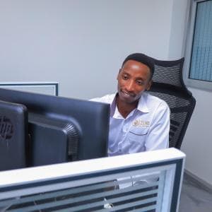 Jnetworkske Computer specialist