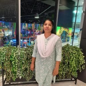 Jayanthi Online /offline Maths tutor