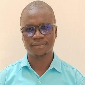 Caleb Omusolo Ikwara Expert in teaching Chemistry and Mathematics