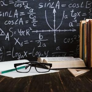 Vanitha P Physics expert with 10 yrs teaching experience